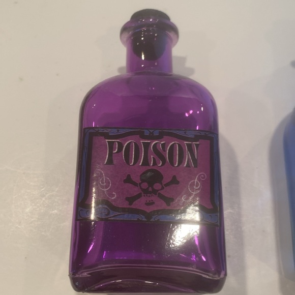 NWOT & Vintage Set of 4 Witch Apothecary Bottles - Picture 4 of 7